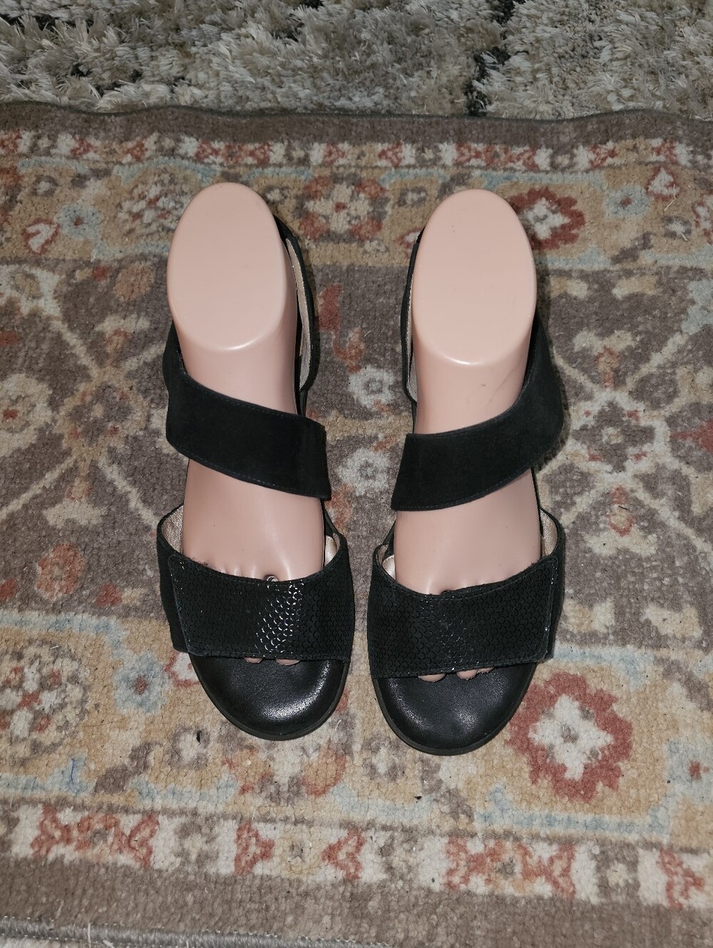 BEAUTIFEEL Black Strappy Sandals 8-8.5/39 Very Good Pre-owned!